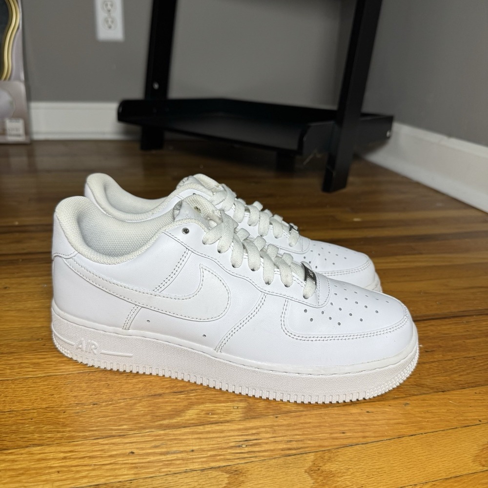 Nike Air Force 1 '07 Triple White Low Top CW2288-111 Men Size 8